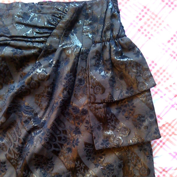 Forever 21 Metallic Gold Jacquard Print Mini Pencil Skirt - Picture 4 of 9